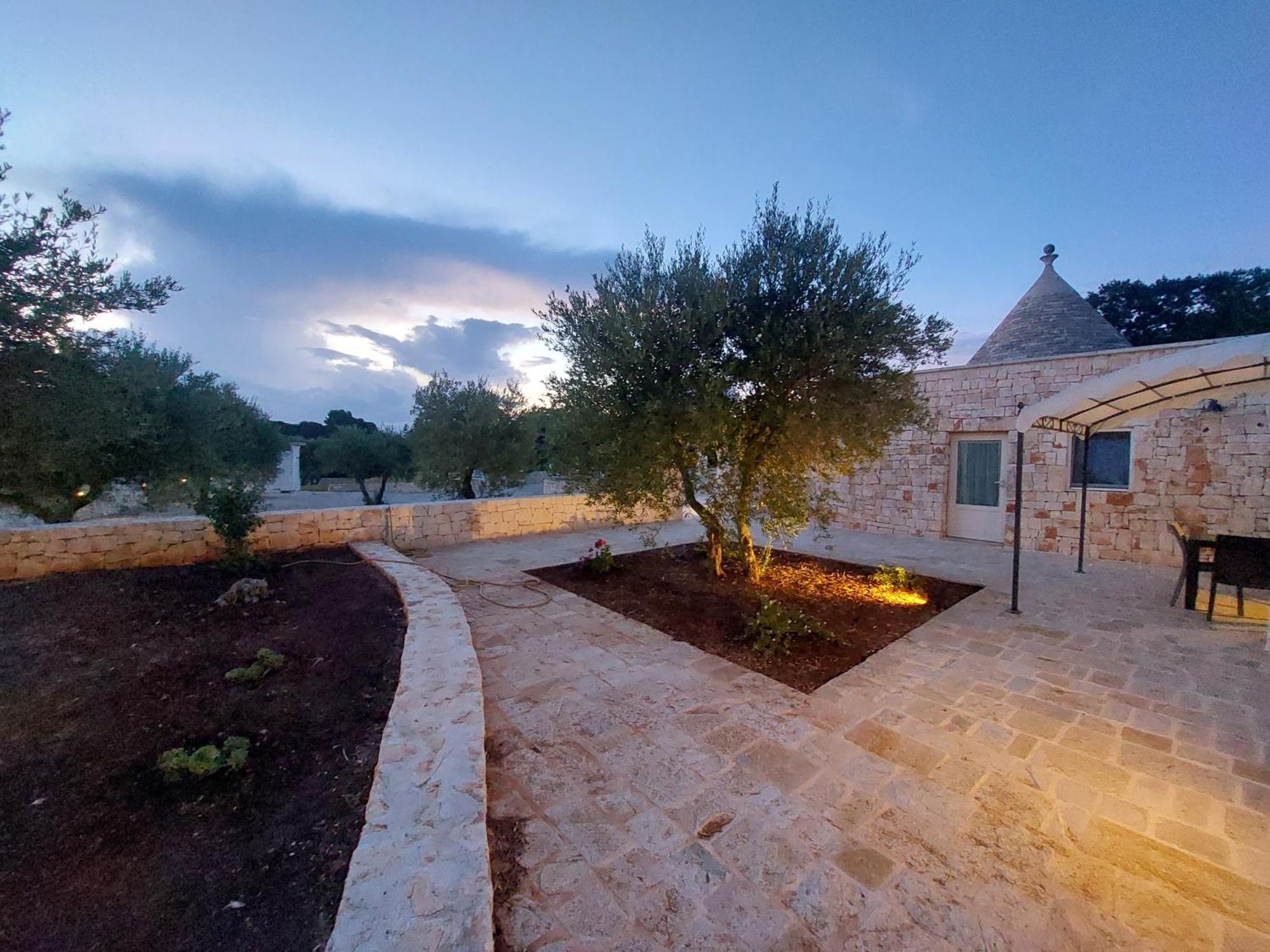 Вілла Trullo Amico Чистерніно Екстер'єр фото